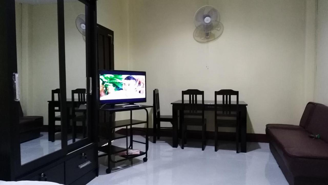 Apartment Thidathip Vientiane Bagian luar foto
